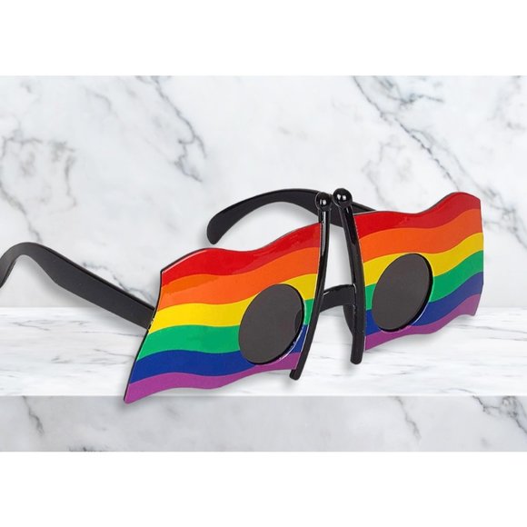 NWT Rainbow Flag Pride Festive Sunglasses, One Size - Picture 1 of 2